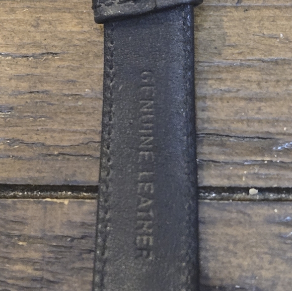 Coach Gold and Black Watch - Picture 4 of 8